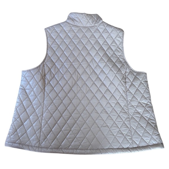 NWOT, Time and Tru, Plus Size Quilted Sleeveless Vest, 2X, Tan 🍂 - Picture 5 of 8